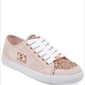 **  SOLD **  Guess sneakers